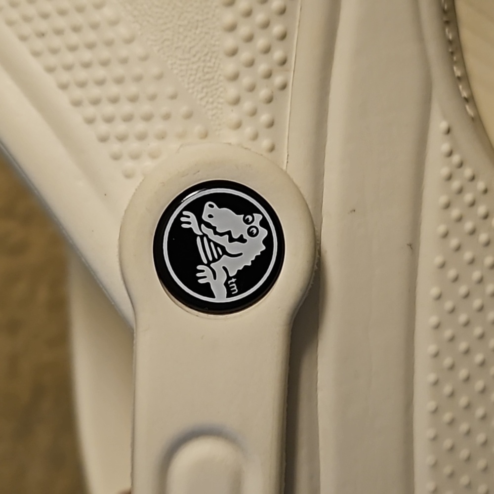 Size 11 Crocs white - Picture 2 of 4